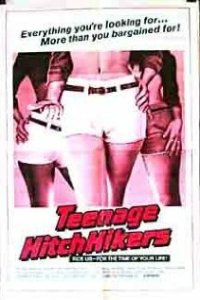  Путешествующие автостопом подростки 